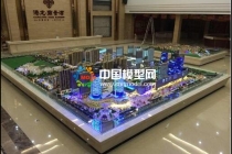 建筑模型是沙盤的一個部分，沙盤模型內容更廣